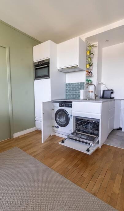 Renovated 2-Bed Apartment 2 Min From Lyon Oullins Exterior photo