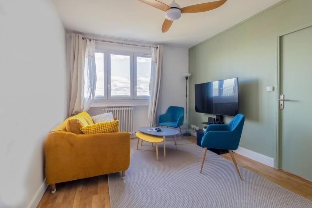 Renovated 2-Bed Apartment 2 Min From Lyon Oullins Exterior photo